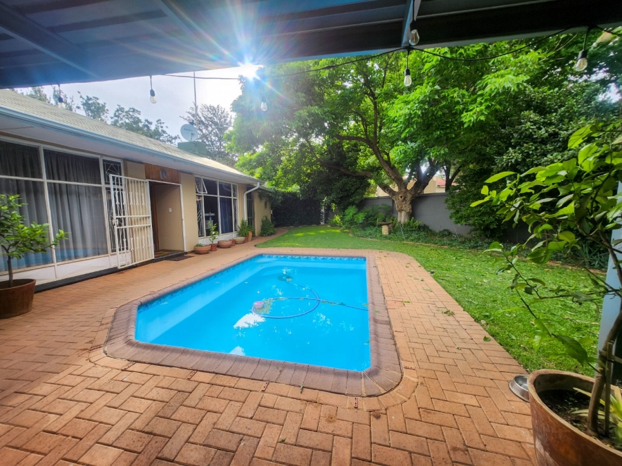 4 Bedroom Property for Sale in Flamwood North West